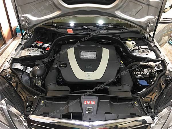 【台北】MERCEDES BENZ賓士 E-Class Sedan E350 W212 2011年 汽車電瓶 原車 法製EXIDE埃克塞德 AGM EK700 70AH 760A(EN) 更換 義大利製FIAMM非凡 AGM VR760 70AH 760A(EN)