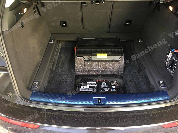 【台北】AUDI奧迪 Q5 40 TFSI quattro 2014年 汽車電瓶 原廠 德製VARTA華達 AGM 92AH 860A(EN) 更換 德製VARTA華達 AGM G14 95AH 850A(EN)