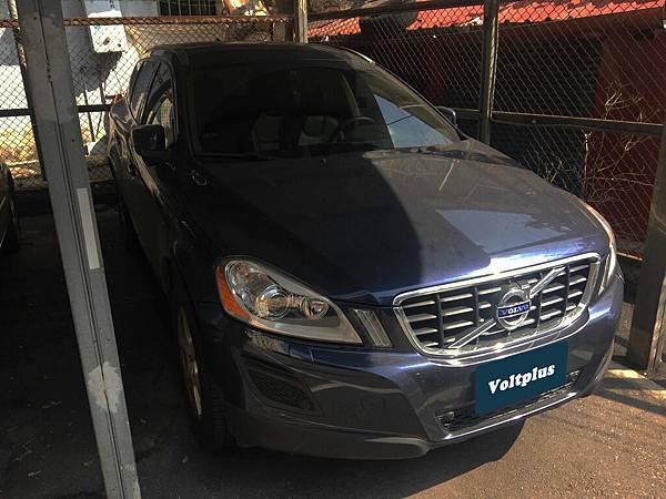 【台北】VOLVO富豪 XC60 D4 柴油版 AWD 2013年 汽車電瓶 原車 印度製AMARON愛馬龍 PRO DIN80 80AH 730A 更換 德製VARTA華達 銀合金 F18 85AH 800A(EN)