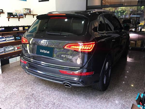 【台北】AUDI奧迪 Q5 40 TFSI quattro 2014年 汽車電瓶 原廠 德製VARTA華達 AGM 92AH 860A(EN) 更換 德製VARTA華達 AGM G14 95AH 850A(EN)