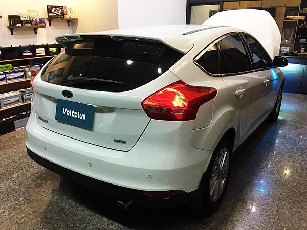 【台北】FORD福特 New Focus 5D 1.0 EcoBoost MK3.5 三‧五代 汽油版 2016年 汽車電瓶 原廠 VARTA華達 EFB 75AH 700A(EN) 更換 義大利FIAMM非凡 EFB TR730 75AH 730A(EN)