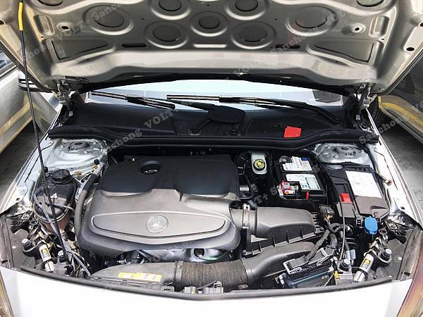 【台北】MERCEDES BENZ賓士 A-Class A180 W176 2014年 汽車電瓶 原廠 德製VARTA華達 AGM 80AH 800A(EN) 更換 德製VARTA華達 AGM F21 80AH 800A(EN) 【到府安裝】