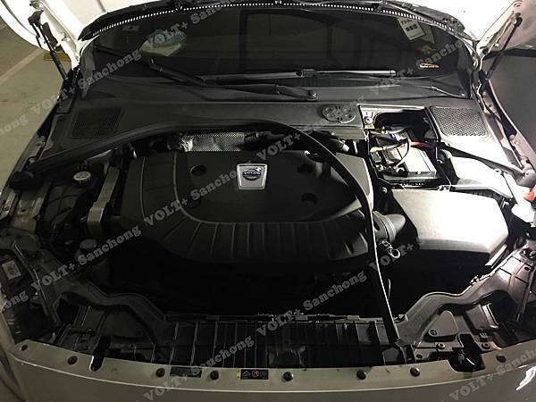 【台北】VOLVO富豪 V60 D4 柴油版 2014年 汽車電瓶 原廠 VOLVO 80AH 700A(EN) 更換 德製VARTA華達 銀合金 F18 85AH 800A(EN) 【到府安裝】
