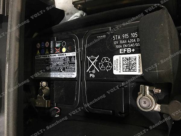【台北】VOLKSWAGEN福斯 TOURAN 280 TDI 柴油版 2016年 汽車電瓶 原廠 MOLL莫爾 EFB 70AH 700A(EN) 更換 德國VARTA華達 德國廠 EFB E45 70AH 650A(EN)