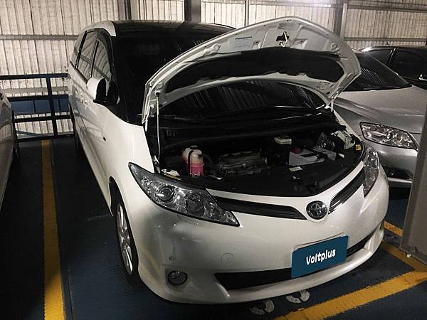 【台北】TOYOTA豐田 PREVIA 2.4 2015年 汽車電瓶 原廠 日製Panasonic國際 55D23L-MF 加水式 60AH 356A 更換 德國VARTA華達 EFB S-95L/130D26L 75AH 720A【到府更換】