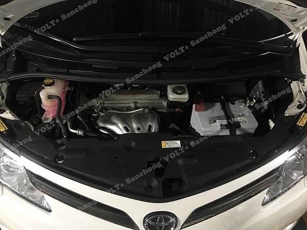 【台北】TOYOTA豐田 PREVIA 2.4 2015年 汽車電瓶 原廠 日製Panasonic國際 55D23L-MF 加水式 60AH 356A 更換 德國VARTA華達 EFB S-95L/130D26L 75AH 720A【到府更換】