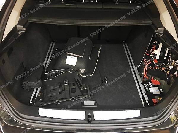 【台北】BMW寶馬 3-Series GT 320i F34 2012年 汽車電瓶 原車 法製EXIDE埃克塞德 AGM EK950 95AH 850A(EN) 更換 義大利製FIAMM非凡 AGM VR900 90AH 900A(EN)