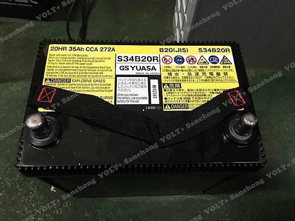 【台北】TOYOTA豐田 PRIUS C 1.5 Hybrid油電版 2015年 汽車電瓶 原廠 日製GS YUASA S34B20R 35AH 272A 更換 德國VARTA華達 EFB N-55R/80B24R 55AH 500A 有排氣孔設計【到府更換】