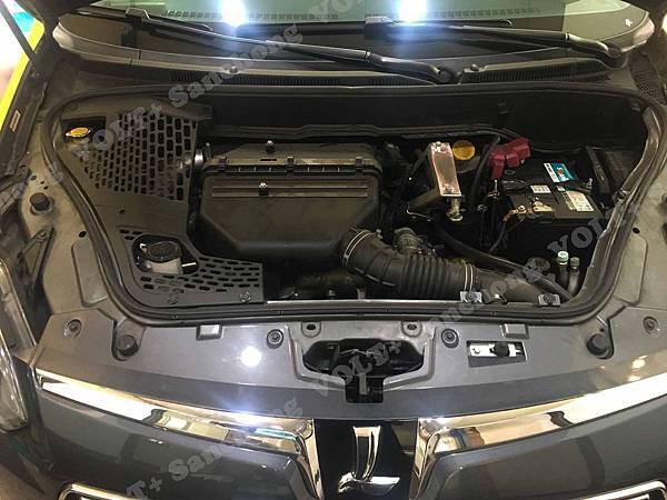 【台北】LUXGEN納智捷 V7 Turbo ECO Hyper 2017年 汽車電瓶 原廠 台製YUASA湯淺 EIS S-85R 加水式 68AH 600A 更換 韓製SEBANG世邦 EFB S95R 70AH 700A