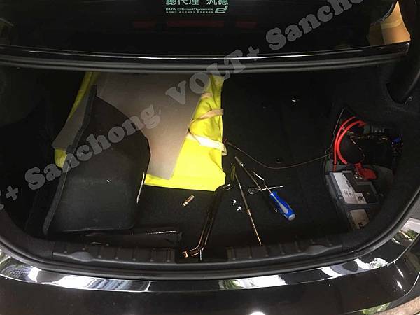 【台北】BMW寶馬 3-Series Sedan 316i 汽油版 F30 2014年 汽車電瓶 原廠 BMW AGM 90AH 900A(EN) 更換 德國VARTA華達 德國廠 AGM G14 95AH 850A(EN)