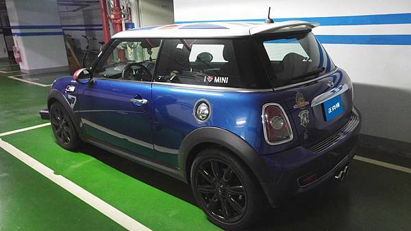 【台北】BMW MINI寶馬迷你 MINI COOPER R56 2007年 汽車電瓶 原車 HOPPECKE雙樹 62AH 510A(EN) 更換 德製VARTA華達 銀合金 D15 63AH 610A(EN) 【到府安裝】