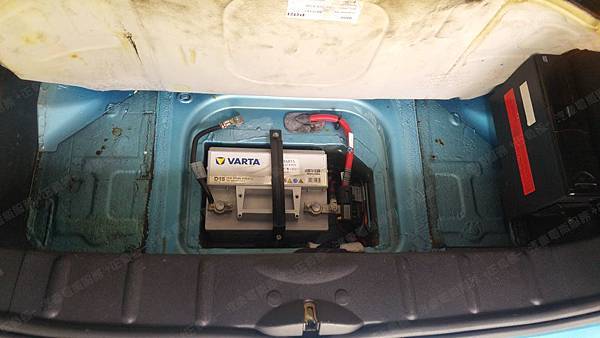 【台北】BMW MINI寶馬迷你 MINI COOPER S R53 2006年 原廠電瓶 大陸製VARTA華達 ASIA BA55457 54AH 590A 更換 汽車電池 德國VARTA華達 德國廠 銀合金 D15 63AH 610A(EN)
