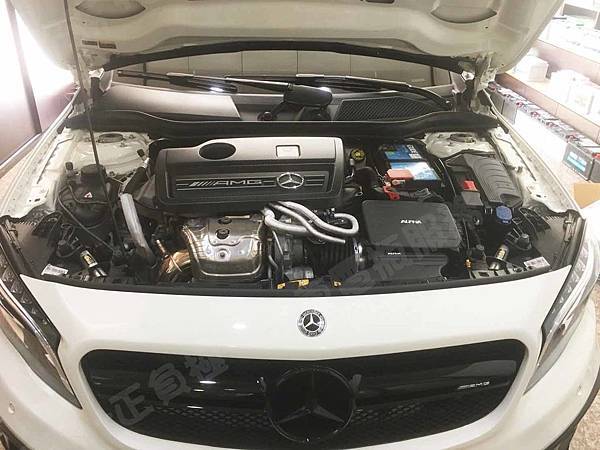 【台北】MERCEDES BENZ賓士 GLA-Class GLA45 AMG 4MATIC X156 2015年 原車電瓶 EXIDE埃克塞德 法製 AGM EK800 80AH 800A(EN) 更換 汽車電池 德國VARTA華達 德國廠 AGM F21 80AH 800A(EN)