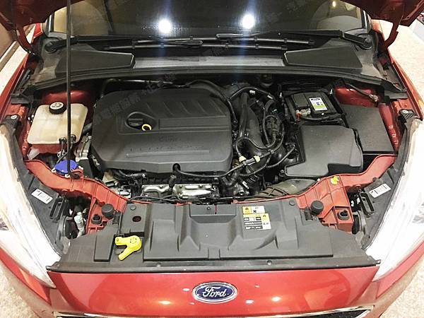 【台北】FORD福特 New Focus S 5D 1.5 EcoBoost MK3.5 三‧五代 汽油版 2016年 原廠電瓶 VARTA華達 EFB 75AH 700A(EN) 更換 汽車電池 義大利FIAMM非凡 EFB TR730 75AH 730A(EN)