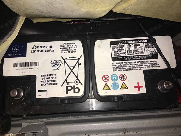 【台北】MERCEDES BENZ賓士 R-Class R350 CDI 柴油版 W251 2012年 原廠電瓶 BENZ AGM 95AH 850A(EN) 更換 汽車電池 德國VARTA華達 韓國廠 AGM LN5 595901085 95AH 850A(EN)