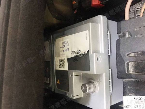 【台北】CITROEN雪鐵龍 Grand C4 Picasso 2.0 BlueHDi 柴油版 2015年 原廠電瓶 德製VARTA華達 AGM 70AH 760A(EN) 更換 汽車電池 德國VARTA華達 德國廠 AGM E39 70AH 760A(EN)