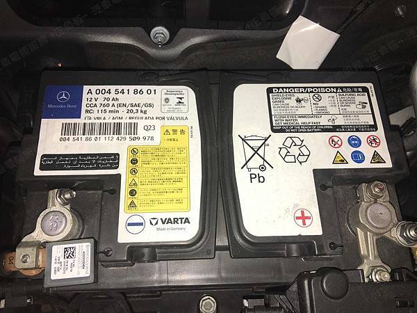 【台北】MERCEDES BENZ賓士 C-Class Estate C250 S205 2015年 原廠電瓶 德製VARTA華達 AGM 70AH 760A(EN) 更換 汽車電池 德國VARTA華達 韓國廠 AGM LN3 570901076 70AH 760A(EN) 【到府更換】
