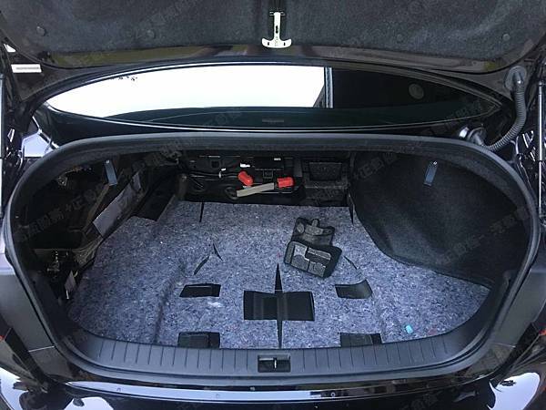 【台北】INFINITI英菲尼迪 Q50 2.0t 2016年 Auxiliary battery輔助電池 原廠電瓶 日製Panasonic國際 EFB Q-85-MF 65AH 520A 更換 德國VARTA華達 EFB Q85L/115D23L 70AH 660A 有排氣孔設計