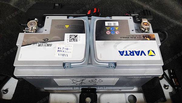 【台北】AUDI奧迪 A5 Sportback五門掀背 1.8 TFSI 2012年 原廠電瓶 德製VARTA華達 AGM 92AH 860A(EN) 更換 汽車電池 德製VARTA華達 AGM G14 95AH 850A(EN)