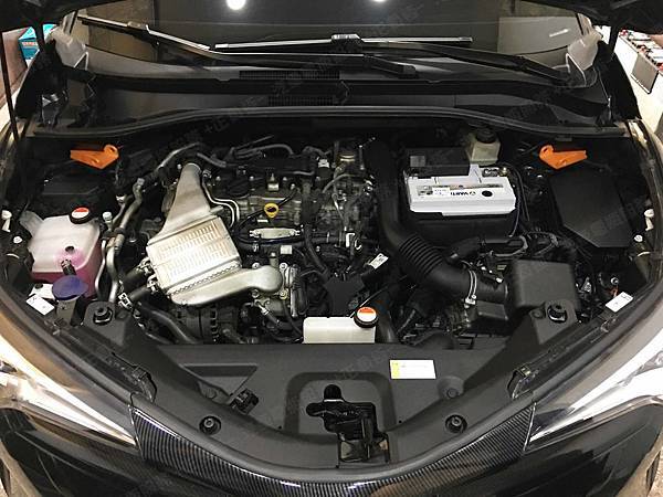 【台北】TOYOTA豐田 C-HR 1.2 Turbo 2017年 原廠電瓶 土耳其MUTLU EFB 370LN2-MF 60AH 520A 更換 汽車電池 德國VARTA華達 韓國廠 EFB LN2 60AH 560A(EN)