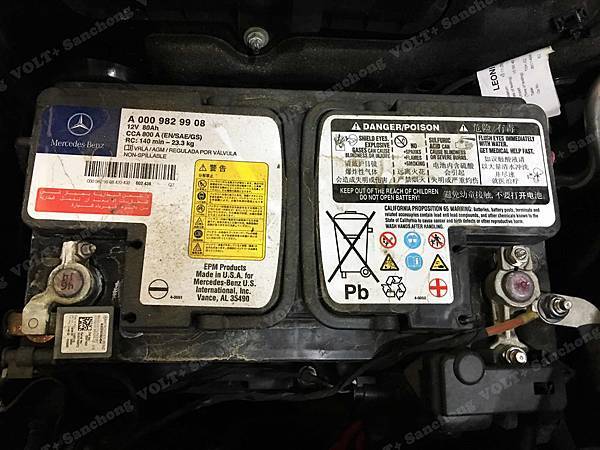 【台北】MERCEDES BENZ賓士 C-Class Sedan C300 4MATIC W205 2014年 原廠電瓶 BENZ AGM 80AH 800A(EN) 更換 汽車電池 德國VARTA華達 韓國廠 AGM LN4 580901080 80AH 800A(EN)