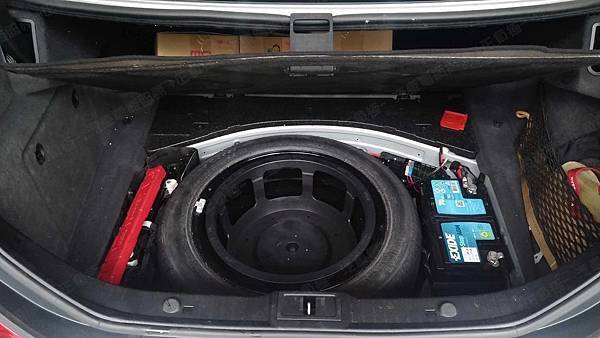 【台北】MERCEDES BENZ賓士 CLS-Class CLS350 W219 2005年 原廠電瓶 BENZ AGM 70AH 760A(EN) 更換 汽車電池 法製EXIDE埃克塞德 AGM EK700 70AH 760A(EN)