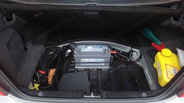 【台北】MERCEDES BENZ賓士 E-Class Sedan E240 W211 2003年 原車電瓶 DETA德大 DA1000 100AH 900A(EN) 更換 汽車電池 法製EXIDE埃克塞德 碳合金 EA1000 100AH 900A(EN)