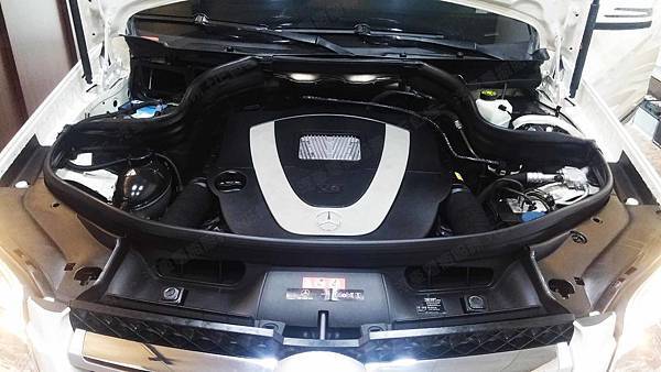 【台北】MERCEDES BENZ賓士 GLK-Class GLK350 X204 2011年 汽車電瓶 原廠 德製VARTA華達 AGM 80AH 800A(EN) 更換 法製EXIDE埃克塞德 AGM EK800 80AH 800A(EN)