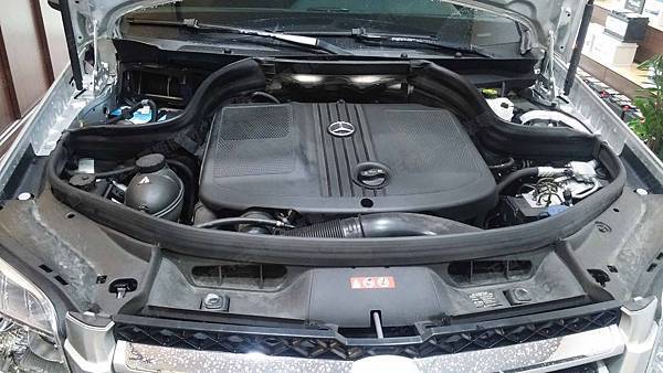 【台北】MERCEDES BENZ賓士 GLK-Class GLK220 CDI 柴油版 X204 2012年 汽車電瓶 原廠 BENZ AGM 80AH 800A(EN) 更換 法製EXIDE埃克塞德 AGM EK800 80AH 800A(EN)