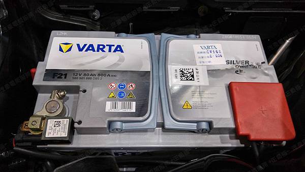 【台北】MERCEDES BENZ賓士 C-Class Estate C200 AMG S204 2011年 汽車電瓶 原廠 德製VARTA華達 AGM 80AH 800A(EN) 更換 德國VARTA華達 德國廠 AGM F21 80AH 800A(EN)