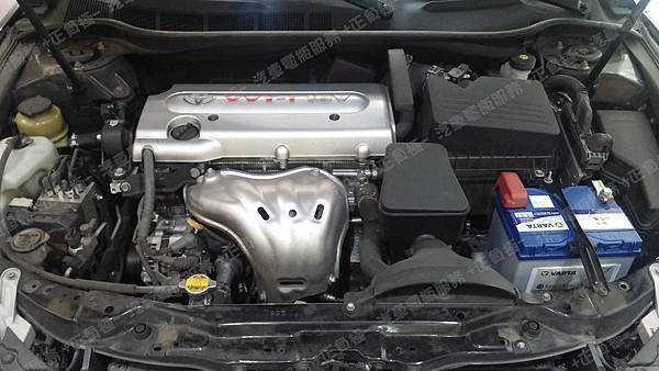 【台北】TOYOTA豐田 CAMRY 2.4 2011年 汽車電瓶 原車 台製YUASA湯淺 75D23L-CMF 65AH 465A 更換 德製VARTA華達 銀合金 D47 60AH 540A(EN)