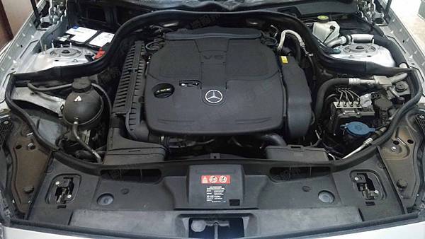 【台北】MERCEDES BENZ賓士 CLS-Class CLS350 AMG W218 2012年 汽車電瓶 原廠 德製VARTA華達 AGM 80AH 800A(EN) 更換 法製EXIDE埃克塞德 AGM EK800 80AH 800A(EN)