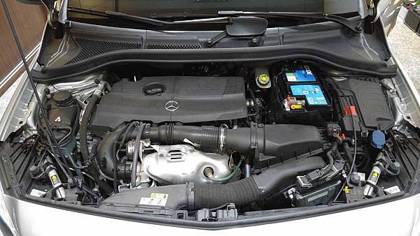 【台北】MERCEDES BENZ賓士 B-Class B200 W246 2012年 汽車電瓶 原廠 BENZ AGM 80AH 800A(EN) 更換 法製EXIDE埃克塞德 AGM EK800 80AH 800A(EN)