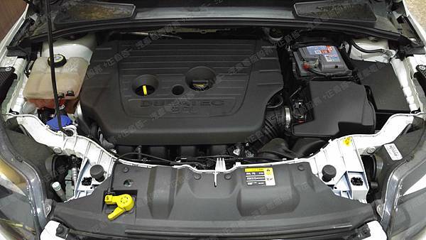 【台北】FORD福特 Focus MK3三代 汽油版 2013年 汽車電瓶 原車 DETA德大 DA722 72AH 720A(EN) 更換 德國VARTA華達 德國廠 銀合金 E38 74AH 750A(EN)