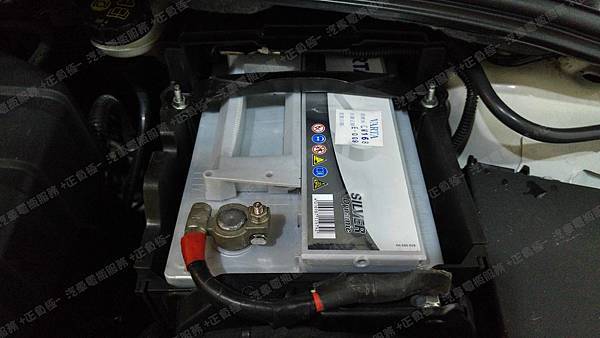 【台北】FORD福特 Focus MK3三代 汽油版 2013年 汽車電瓶 原車 DETA德大 DA722 72AH 720A(EN) 更換 德國VARTA華達 德國廠 銀合金 E38 74AH 750A(EN)