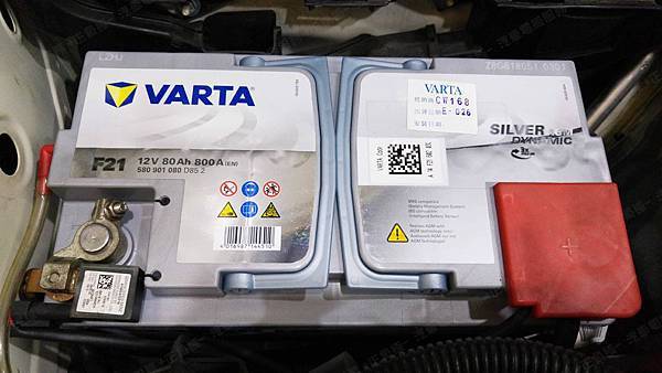【台北】MERCEDES BENZ賓士 C-Class Sedan C300 W204 2010年 汽車電瓶 原車 台製YUASA湯淺 58014-SMF 80AH 700A 更換 德國VARTA華達 德國廠 AGM F21 80AH 800A(EN)