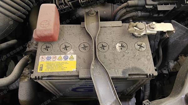 【台北】TOYOTA豐田 COROLLA ALTIS 2014年 汽車電瓶 原廠 台製GS統力 46B24L(S)-MF 加水式 45AH 295A 更換 韓製SEBANG世邦 EFB N55LS 55AH 500A