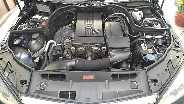 【台北】MERCEDES BENZ賓士 C-Class Estate C200 K S204 2008年 汽車電瓶 原廠 德製VARTA華達 74AH 680A(EN) 更換 德國VARTA華達 德國廠 銀合金 E38 74AH 750A(EN)