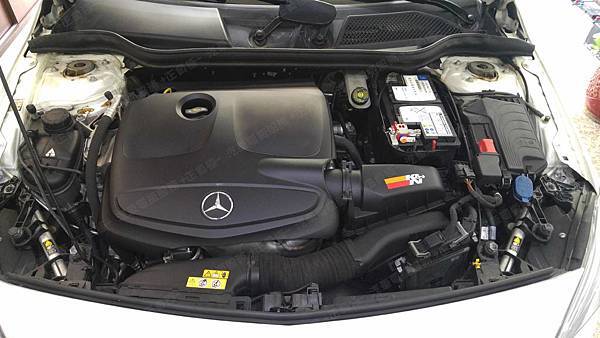 【台北】MERCEDES BENZ賓士 A-Class A250 AMG Sport W176 2013年 汽車電瓶 原廠 BENZ AGM 80AH 800A(EN) 更換 法製EXIDE埃克塞德 AGM 80AH 800A(EN)