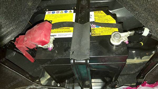 【台北】TOYOTA豐田 CAMRY 2.5 Hybrid 油電版 2012年 汽車電瓶 原廠 日製Panasonic國際 D23 51AH 356A(EN) 更換 韓製SEBANG世邦 EFB Q85R 65AH 700A 有排氣孔設計