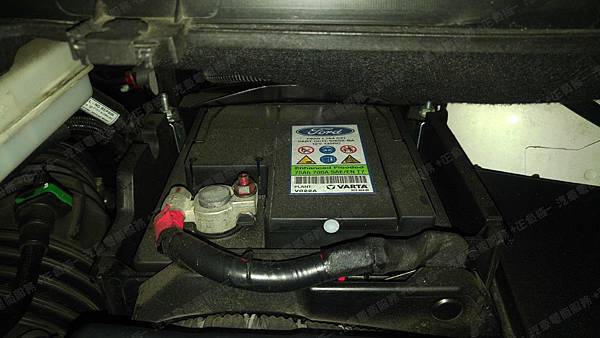 【台北】FORD福特 KUGA 1.5 ECOBOOST 2015年 汽車電瓶 原廠 VARTA華達 EFB 75AH 700A(EN) 更換 德製VARTA華達 EFB E46 75AH 730A(EN)
