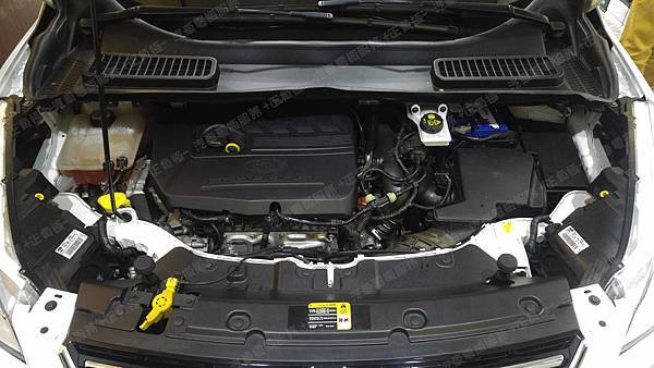 【台北】FORD福特 KUGA 1.5 ECOBOOST 2015年 汽車電瓶 原廠 VARTA華達 EFB 75AH 700A(EN) 更換 德製VARTA華達 EFB E46 75AH 730A(EN)