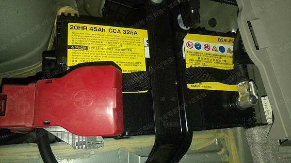 【台北】TOYOTA豐田 PRIUS 1.8 MK3三代 Hybrid油電版 2012年 汽車電瓶 原廠 日製GS YUASA S46B24R 45AH 325A 更換 韓製SEBANG世邦 EFB N55R 55AH 600A 有排氣孔設計