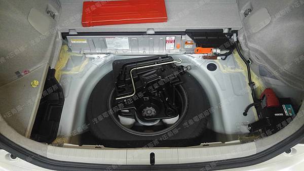 【台北】TOYOTA豐田 PRIUS 1.8 MK3三代 Hybrid油電版 2012年 汽車電瓶 原廠 日製GS YUASA S46B24R 45AH 325A 更換 韓製SEBANG世邦 EFB N55R 55AH 600A 有排氣孔設計