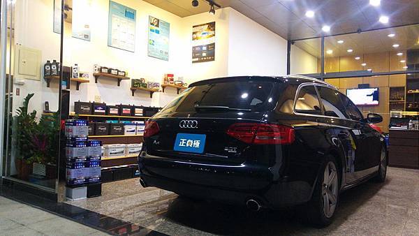 【台北】AUDI奧迪 A4 Avant旅行車 2.0 TFSI quattro 2011年 汽車電瓶 原廠 MOLL莫爾 80AH 640A(EN) 更換 德國VARTA華達 德國廠 銀合金 F18 85AH 800A(EN)