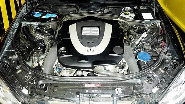 【台北】MERCEDES BENZ賓士 S-Class Sedan S450 W221 2010年 汽車電瓶 原廠 德製VARTA華達 AGM 95AH 850A(EN) 更換 法製EXIDE埃克塞德 AGM EK950 95AH 850A(EN) 【到府安裝】