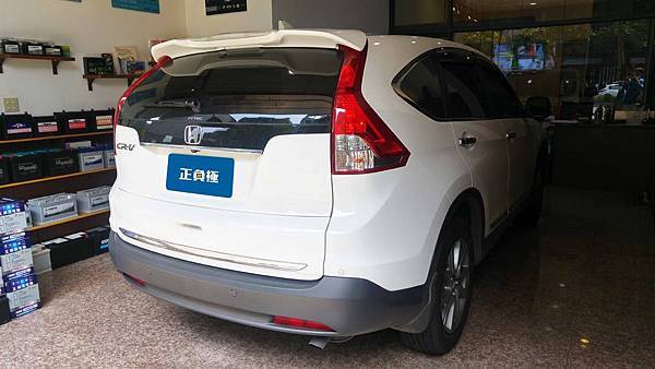 【台北】HONDA本田 CR-V MK4四代 2016年 汽車電瓶 原廠 台製YUASA湯淺 55B24L(S)-MF 加水式 45AH 320A 更換 韓製SEBANG世邦 EFB N55LS 55AH 500A