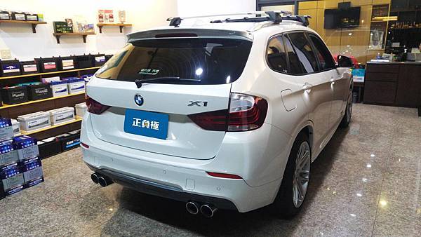 【台北】BMW寶馬 X1 Drive20d 柴油版 E84 2014年 汽車電瓶 原廠 德製VARTA華達 AGM 80AH 800A(EN) 更換 法製EXIDE埃克塞德 AGM EK800 80AH 800A(EN)