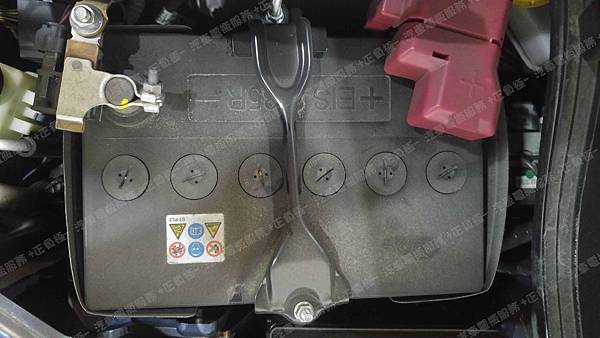 【台北】LUXGEN納智捷 M7 TURBO ECO HYPER 2015年 汽車電瓶 原廠 台製YUASA湯淺 EIS S-85R 加水式 68AH 600A 更換 韓製SEBANG世邦 EFB T110R 95AH 900A