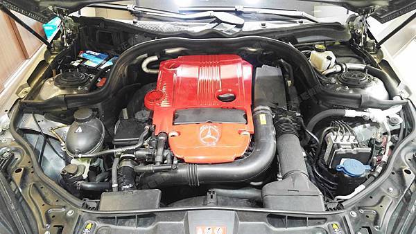 【台北】MERCEDES BENZ賓士 E-Class Estate E250 五門旅行車 S212 2014年 汽車電瓶 原廠 BENZ AGM 80AH 800A(EN) 更換 法製EXIDE埃克塞德 AGM EK800 80AH 800A(EN)